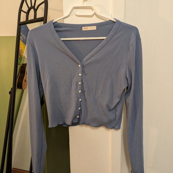 Cute Pearl Button Cardigan - Picture 4 of 5